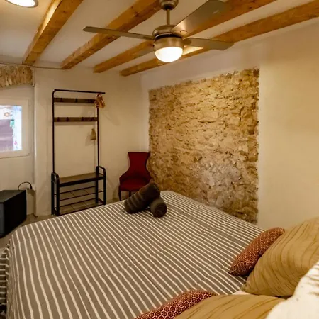 En El Corazon De Tarragona. Planta Baja Con Patio. Apartment *